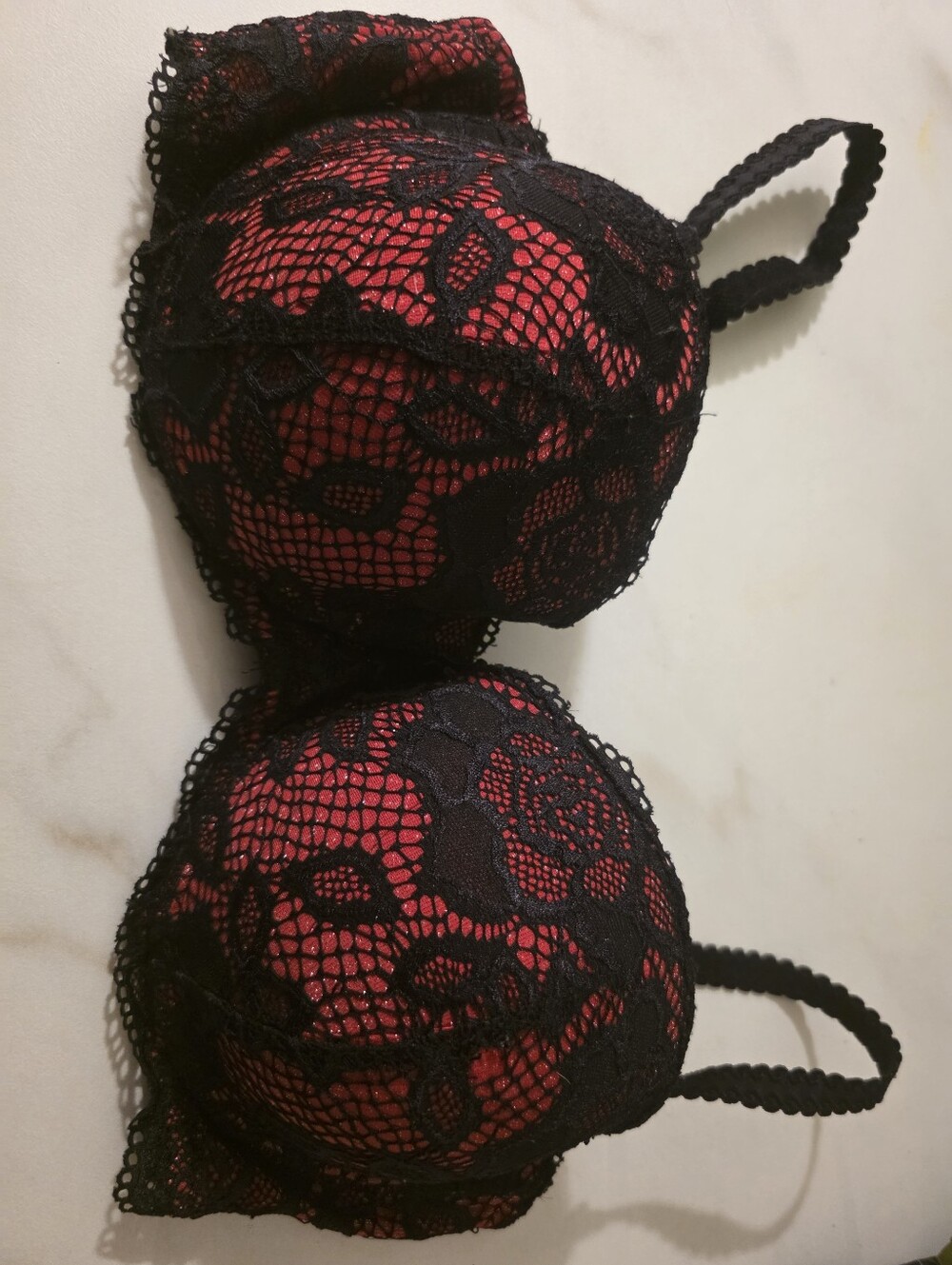 La Vie En Rose Black Lace Bra